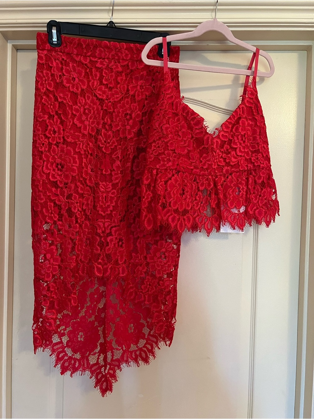 NWT Alexis Red Lace Crop Top & High-Low Midi Skirt Set Size Small